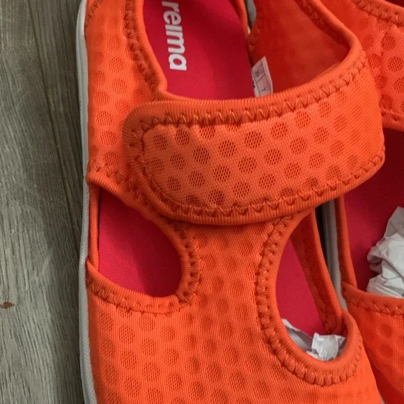 Kids Remia Rantaan Barefoot Sandals - Picture 4 of 9